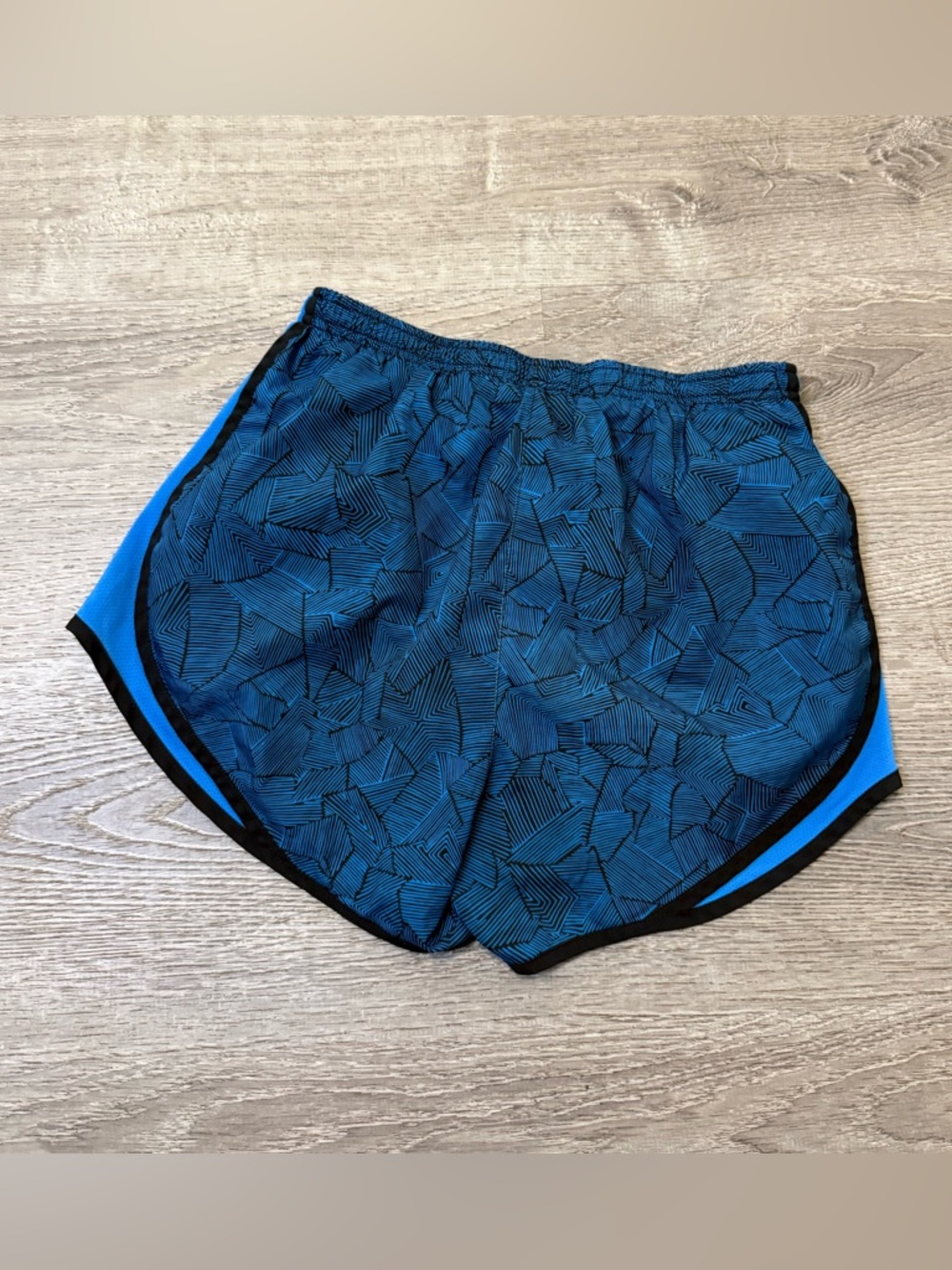•NIKE• RUNNING SHORTS - Picture 5 of 6
